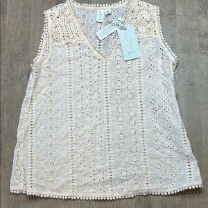 Joie Cream/light peach Lace Sleeveless Top size XS